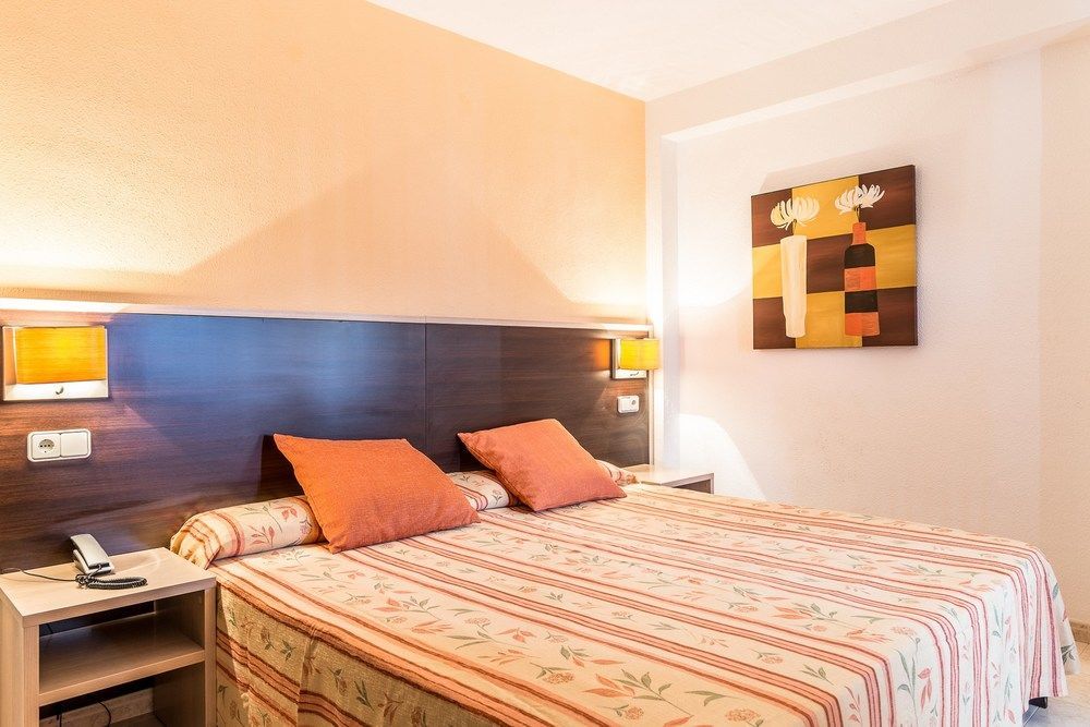 Hotel Orosol By Typic Hotels San Antonio  Exterior photo